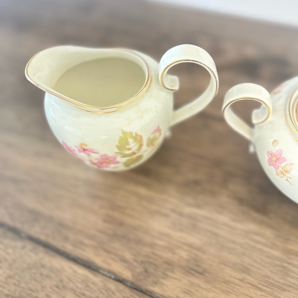 Franconia Krautheim selb Bavaria  set of Cream and Sugar with Pink Floral - Picture 6 of 11